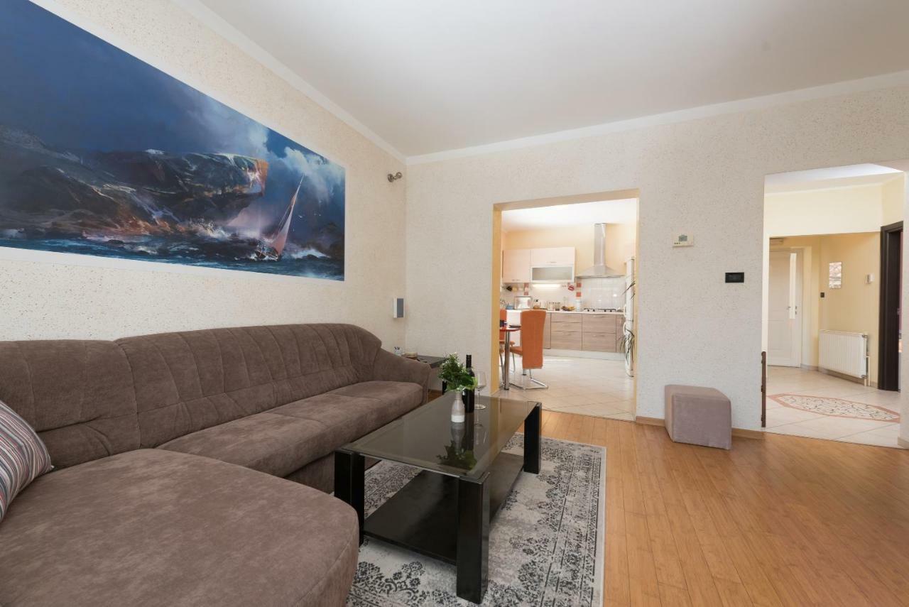 Apartment Cupido Rijeka Exterior photo